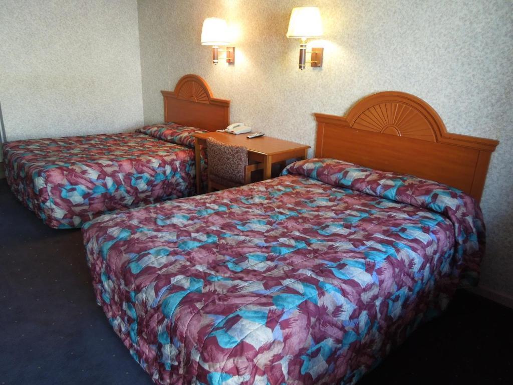 Red Carpet Inn Absecon Galloway Room photo